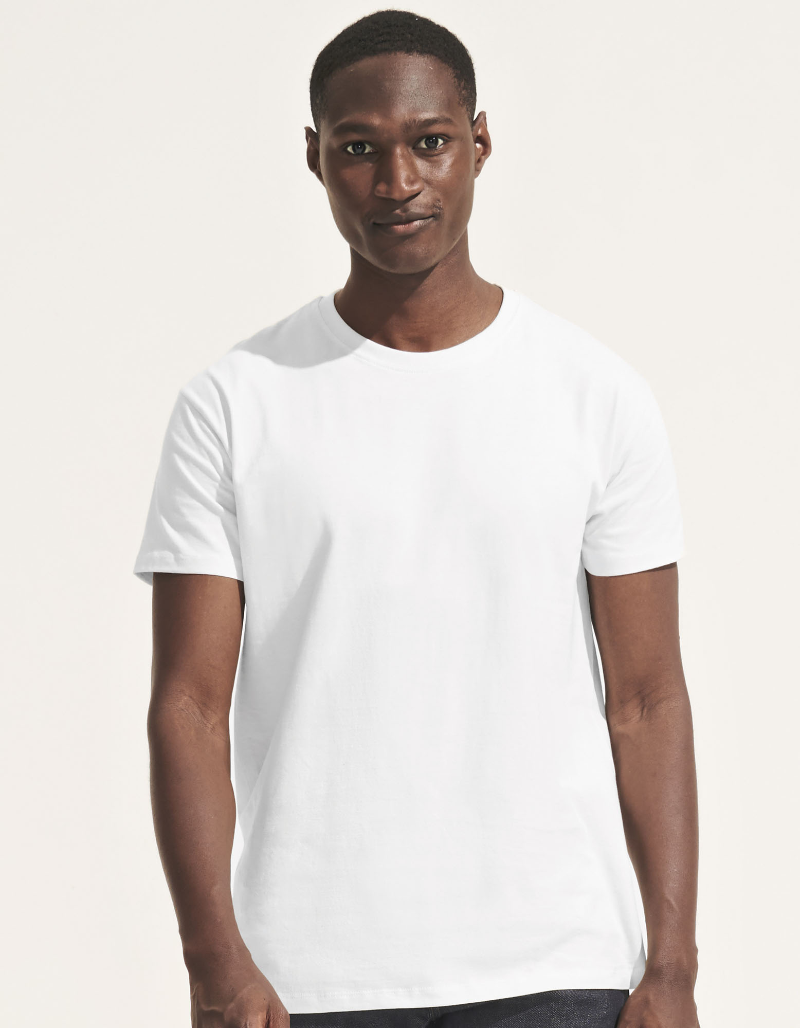Camiseta unisex de cuello redondo Titan